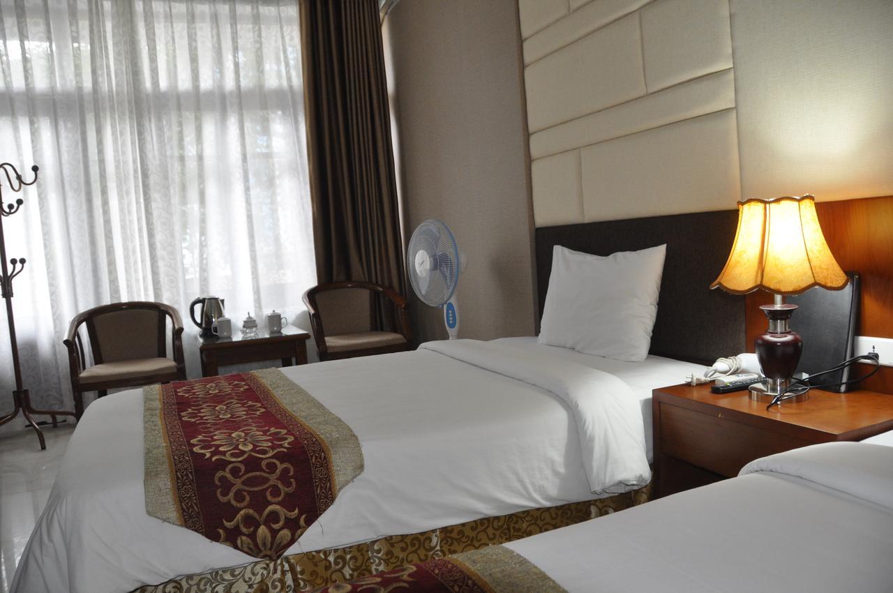 Hotel Cong Doan Mong Cai Provinz Quang Ninh Exterior foto